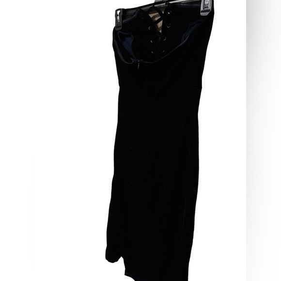 IRIS BLUE Velvet Strapless Dress - Picture 9 of 11